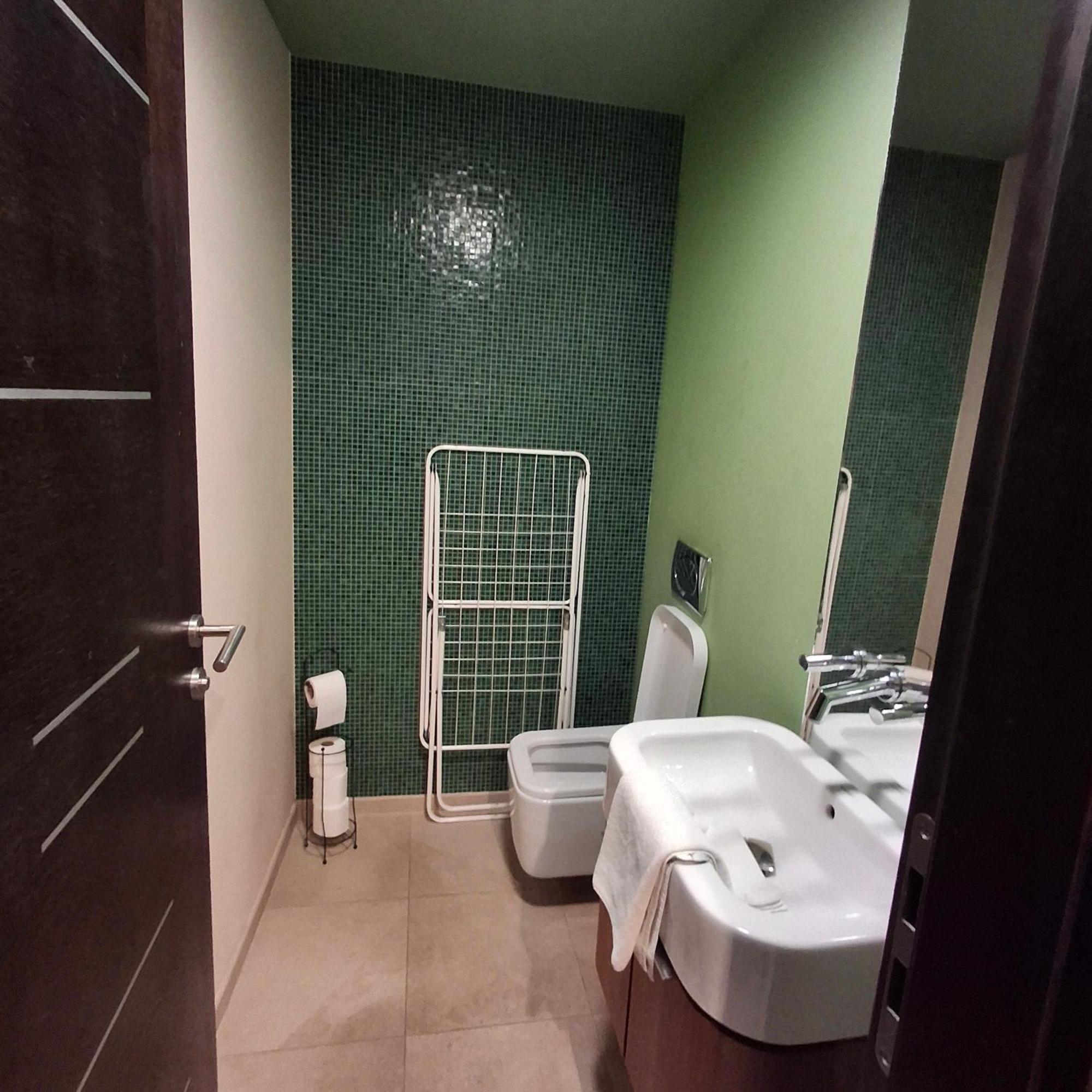 Unicorniselit Apartmanok Егер Екстериор снимка
