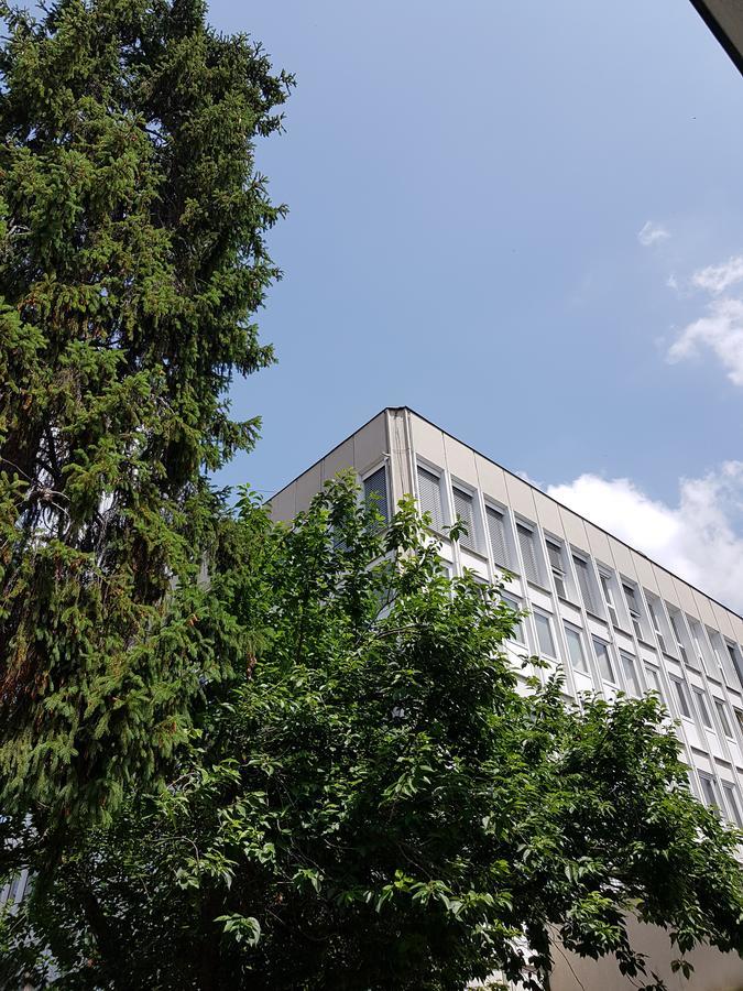 Unicorniselit Apartmanok Егер Екстериор снимка